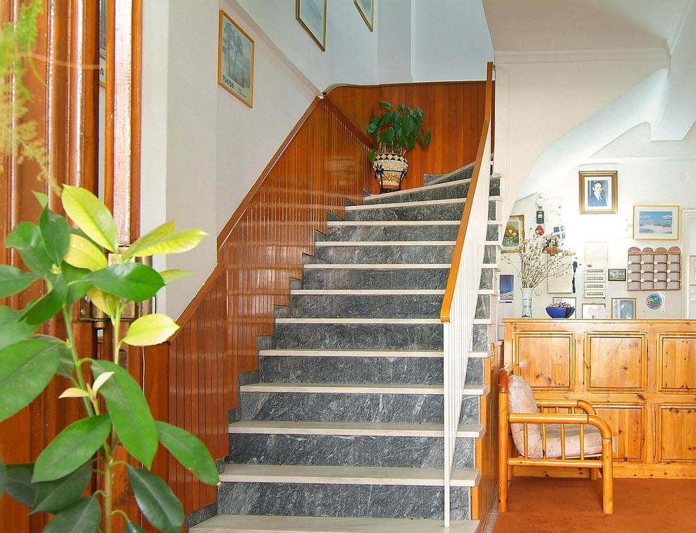 Hotel Athina Delphi 외부 사진