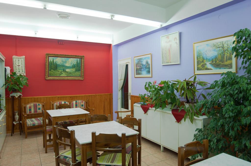 Hotel Athina Delphi 외부 사진